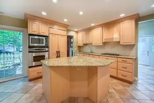 239 Copper Beech Dr, Blue Bell, PA 19422 - Photo 9