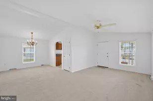 24 Longwood Ct E, Harleysville, PA 19438 - Photo 7