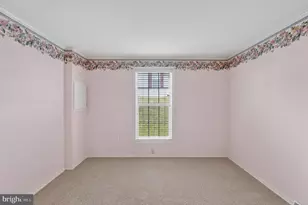 24 Longwood Ct E, Harleysville, PA 19438 - Photo 21