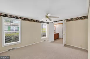 24 Longwood Ct E, Harleysville, PA 19438 - Photo 17