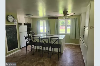 8 Mary Jane Street, Schwenksville, PA 19473 - Photo 5