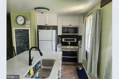 8 Mary Jane Street, Schwenksville, PA 19473 - Photo 7