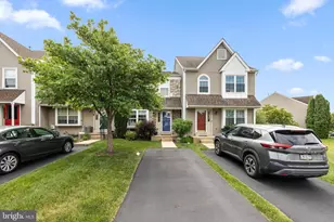 328 Countryside Ct, Collegeville, PA 19426 - Photo 1
