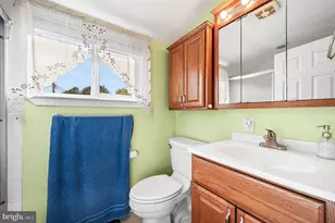4035 Fairway Rd, Lafayette Hill, PA 19444 - Photo 19