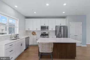 403 Ridgewood Dr, Royersford, PA 19468 - Photo 5