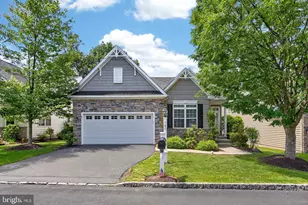 4372 Sweetbriar Dr, Collegeville, PA 19426 - Photo 1