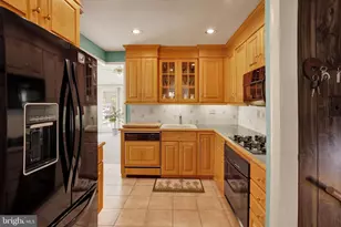 1617 Cherry Ln, Flourtown, PA 19031 - Photo 5