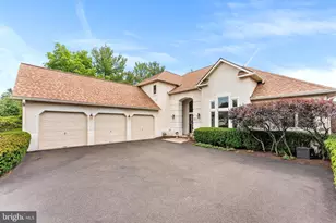 106 Inverness Dr, Blue Bell, PA 19422 - Photo 1