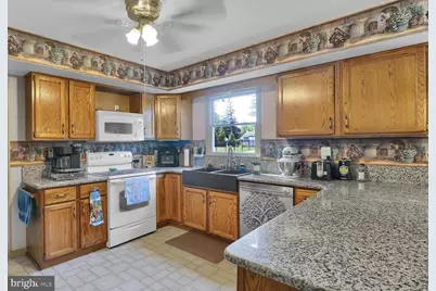 672 Brighton Drive, Hatfield, PA 19440 - Photo 5