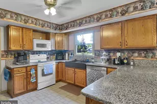 672 Brighton Dr, Hatfield, PA 19440 - Photo 5