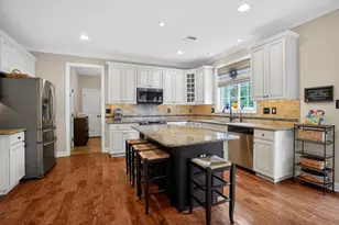 5967 Woodridge Dr, Green Lane, PA 18054 - Photo 9