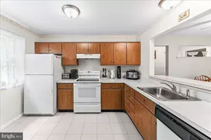 1838 Rosewood Ct, Pottstown, PA 19464 - Photo 3