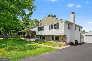 1131 Locust St, Lansdale, PA 19446 - Photo 3
