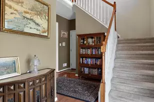 1110 Autumnview Ln, Pottstown, PA 19464 - Photo 5