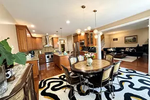 562 Farmdale Cir, Blue Bell, PA 19422 - Photo 5