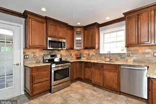 41 Edmonds Dr, Royersford, PA 19468 - Photo 5