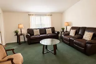 12 Longwood Ct W, Harleysville, PA 19438 - Photo 3