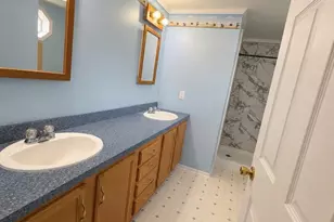 12 Longwood Ct W, Harleysville, PA 19438 - Photo 13