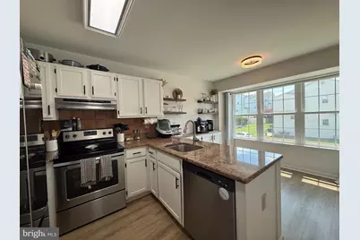 434 Pleasant Valley Drive, Conshohocken, PA 19428 - Photo 7
