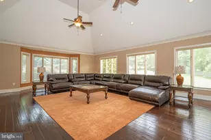 1041 Herkness Dr, Meadowbrook, PA 19046 - Photo 21