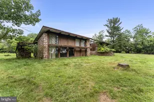 2935 Whitehall Rd, Norristown, PA 19403 - Photo 1