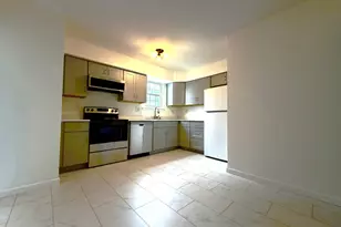 422 Village Ln., Pottstown, PA 19464 - Photo 5