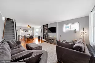 201 W Wood St, Norristown, PA 19401 - Photo 3