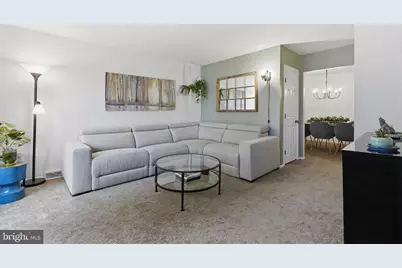 908 Green Street, Bridgeport, PA 19405 - Photo 3
