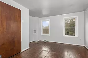 11 S Plum St, Pottstown, PA 19464 - Photo 17
