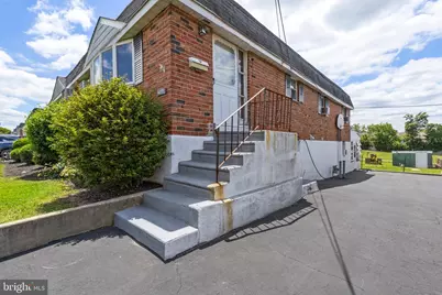 629 Clay Drive, Conshohocken, PA 19428 - Photo 3