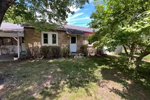 1033 Walt Rd, Pennsburg, PA 18073 - Photo 3