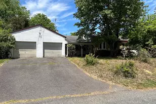 1033 Walt Rd, Pennsburg, PA 18073 - Photo 1