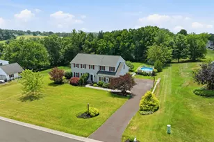 766 Eisenhauer Dr, Telford, PA 18969 - Photo 3