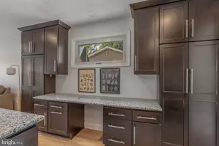 352 Dehaven St, Conshohocken, PA 19428 - Photo 7
