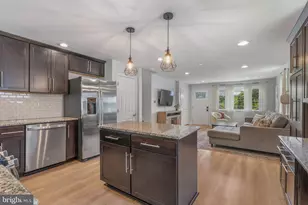 352 Dehaven St, Conshohocken, PA 19428 - Photo 5