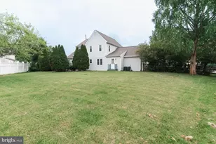 912 Hickory Grove Dr, Royersford, PA 19468 - Photo 7