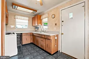 35 Elm Ave, Jenkintown, PA 19046 - Photo 11