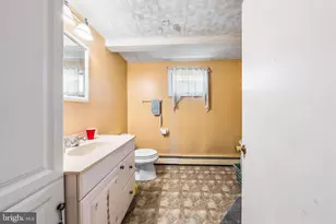 318 Washington St, Pennsburg, PA 18073 - Photo 7