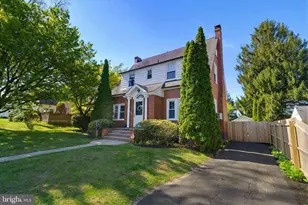 305 Wischman Ave, Oreland, PA 19075 - Photo 3