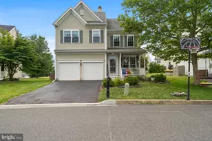 204 Horseshoe Rd, Schwenksville, PA 19473 - Photo 1