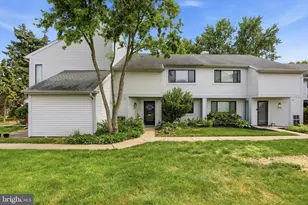 404 Bunker Hill Rd, Harleysville, PA 19438 - Photo 1