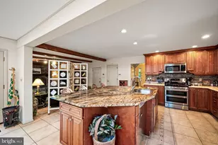 2169 Harts Ln, Conshohocken, PA 19428 - Photo 7