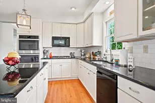 581 Hawthorne Ln, Harleysville, PA 19438 - Photo 13