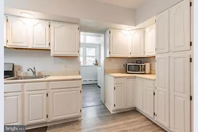 821 E Pleasant Avenue, Glenside, PA 19038 - Photo 13