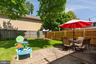 821 E Pleasant Ave, Glenside, PA 19038 - Photo 23
