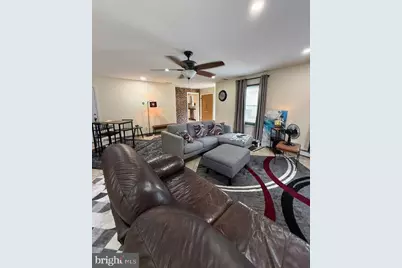 31 W 4th Street, Lansdale, PA 19446 - Photo 15