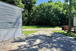 145 Devon Dr, Norristown, PA 19403 - Photo 15