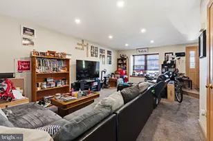 1264 Maple Glen Cir, Pottstown, PA 19464 - Photo 7