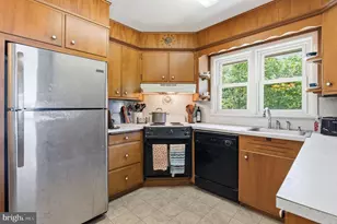 10 Sheridan Ln, Pottstown, PA 19464 - Photo 11