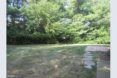 303 Somerset Court, Lansdale, PA 19446 - Photo 3